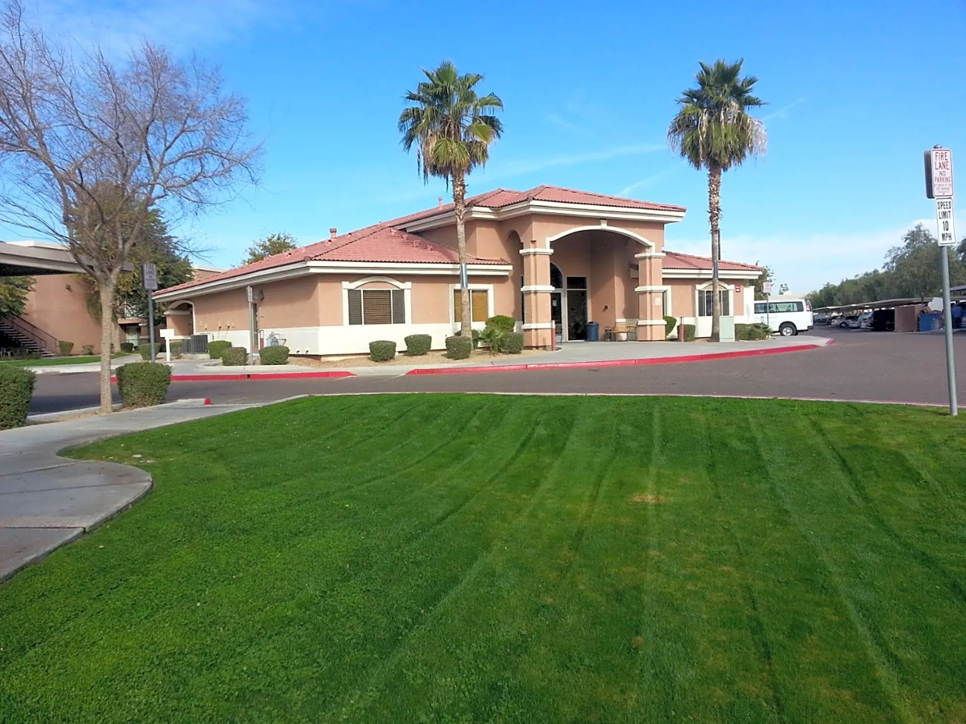 Tanner Manor Apartments - Image 1