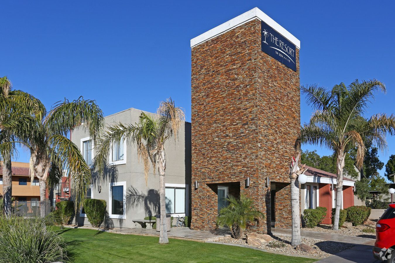 The Resort on 35th - Image 4
