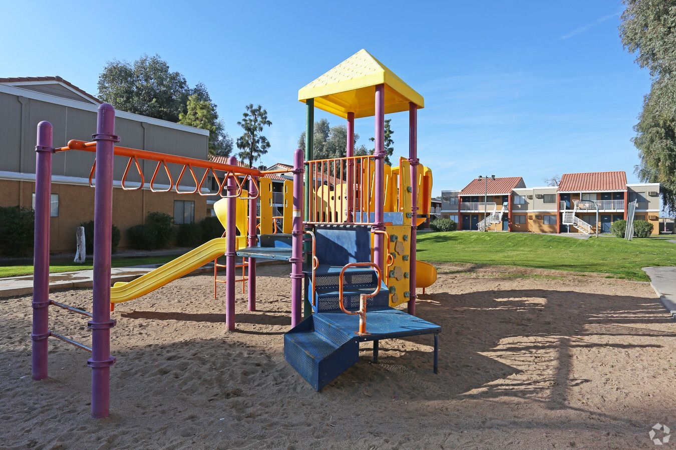 The Square Apartments - Image 10