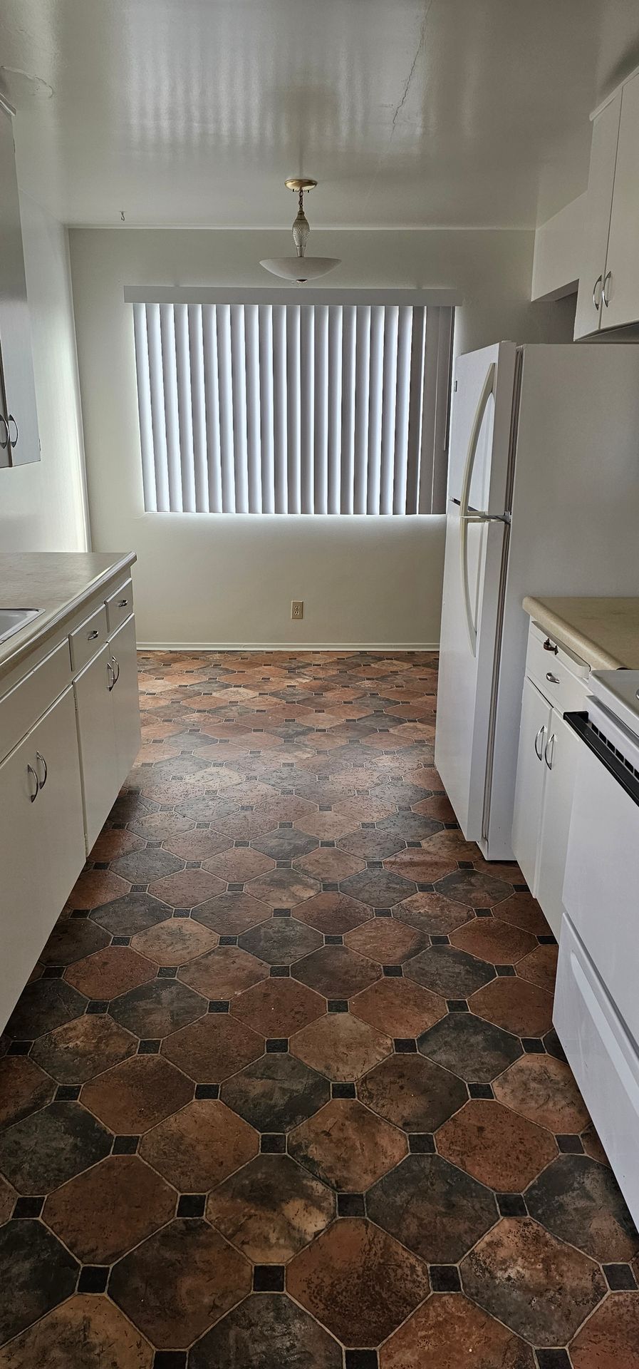 Highland View Apartments - Image 5