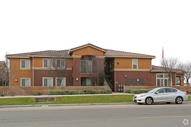 Sierra Vista Apartments - Image 3