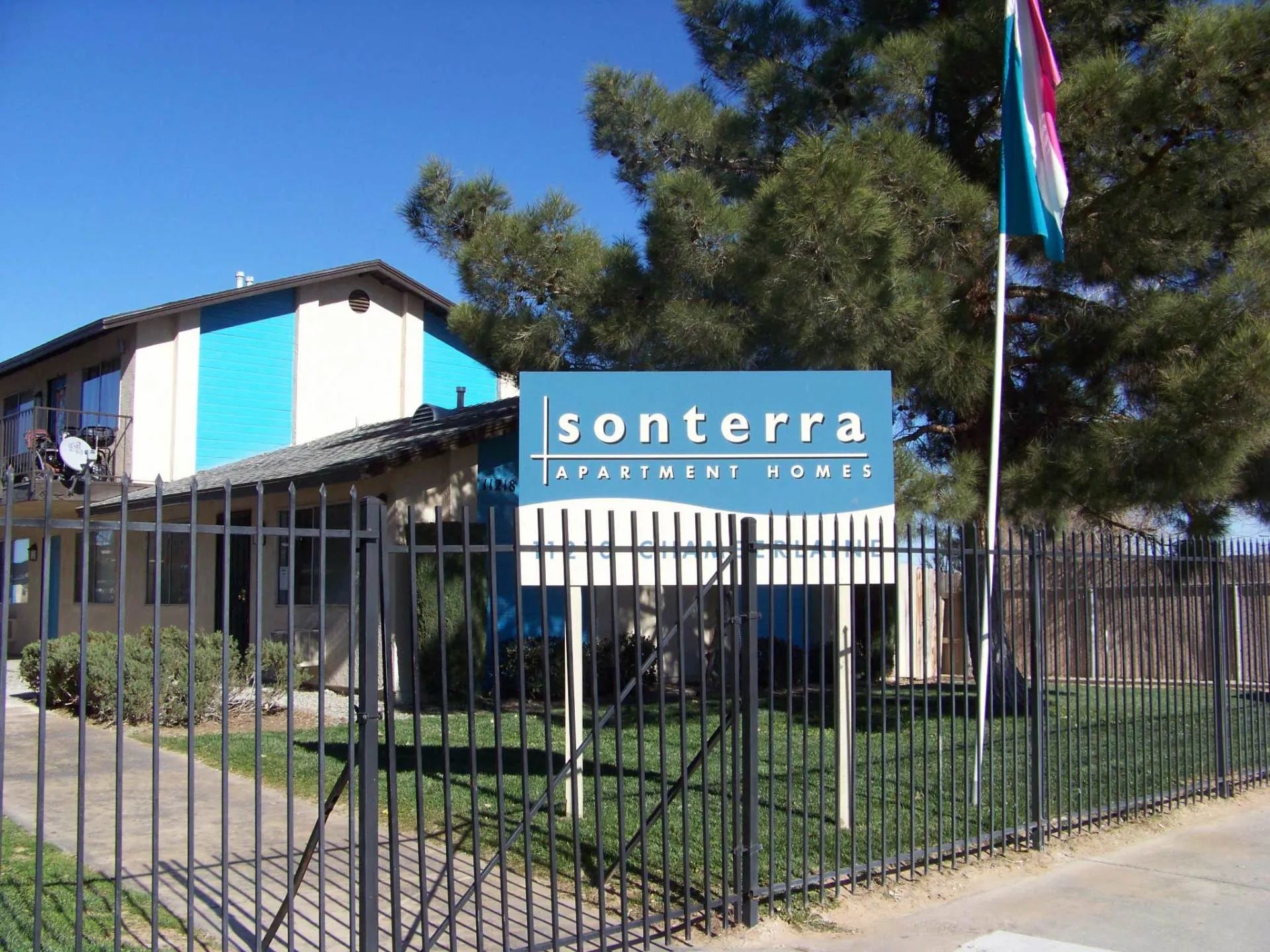 Sonterra Apartments - Image 1