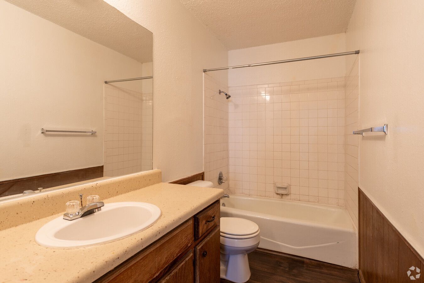 Sandpiper Apartments - Image 6