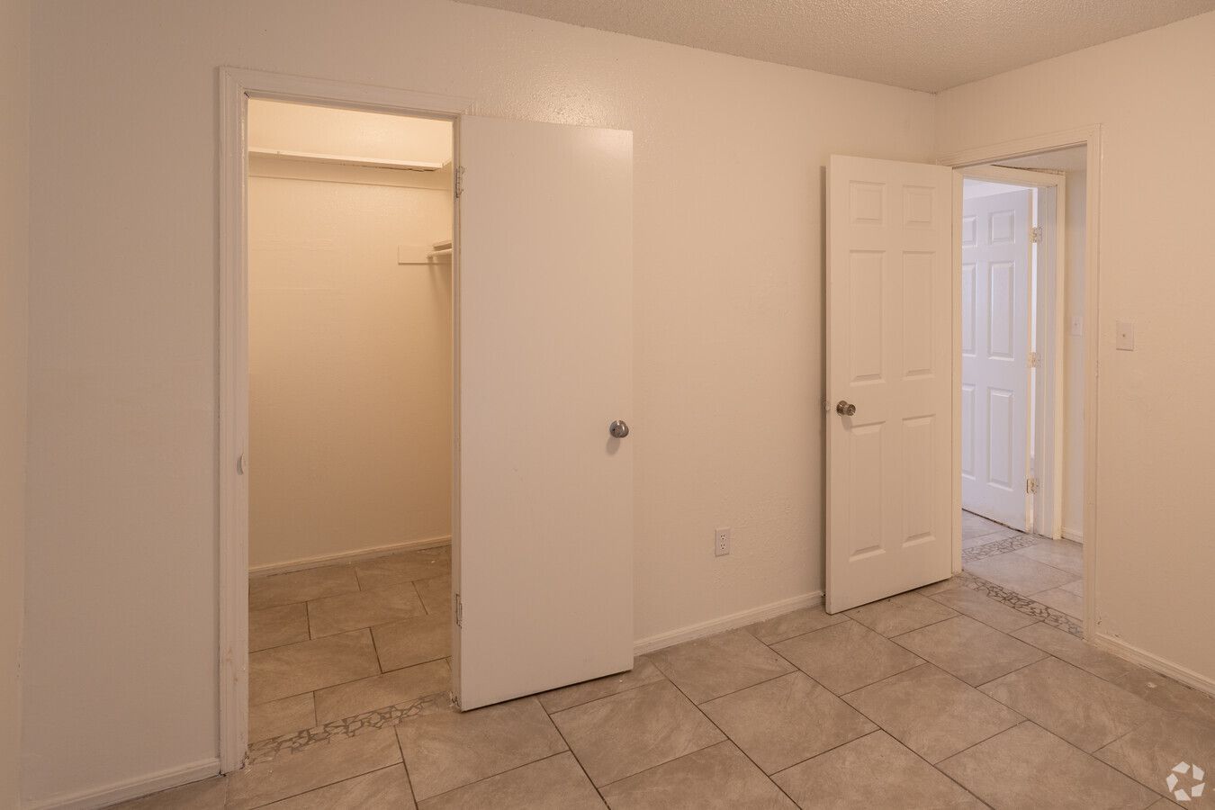 Sonterra Apartments - Image 6