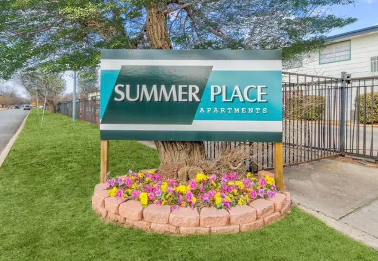 Summerplace Apartments - Image 2