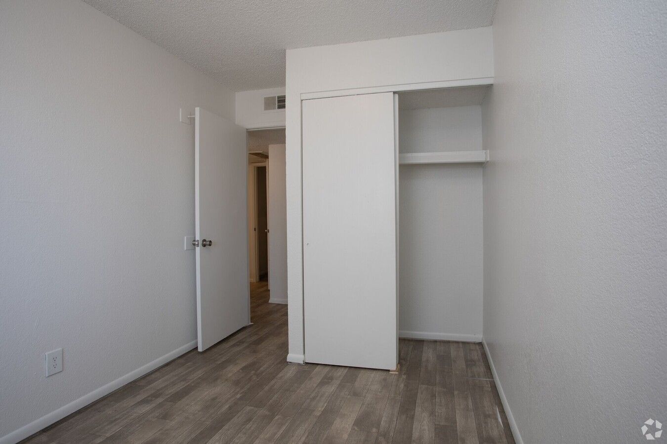 Mountain Lakes Apartments  - Image 3