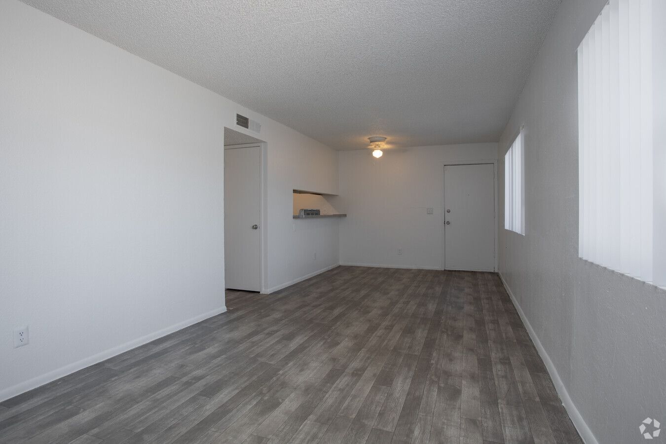 Mountain Lakes Apartments  - Image 4