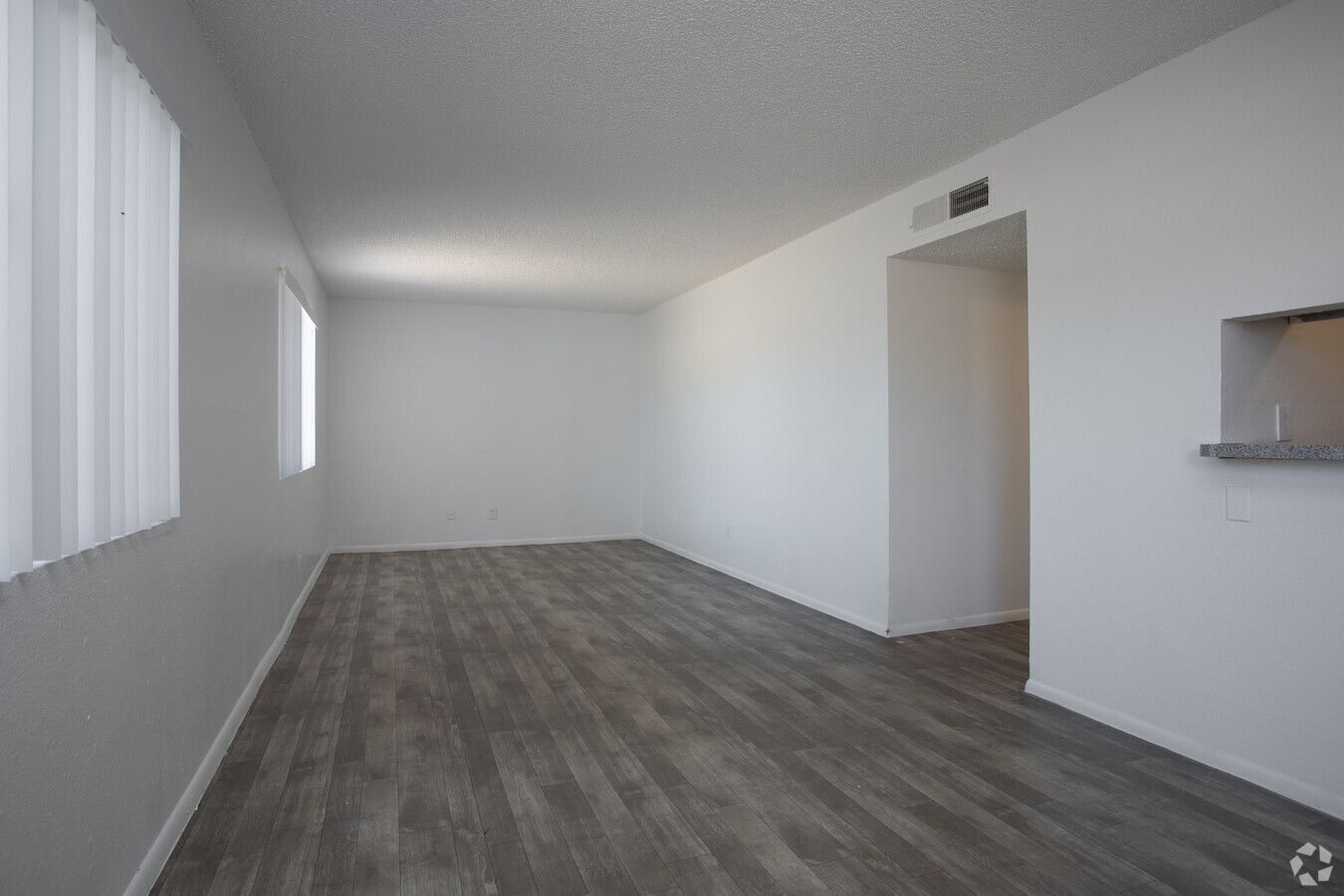Mountain Lakes Apartments  - Image 6