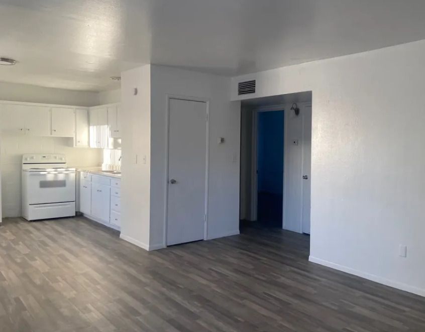 The Onyx Apartments  - Image 5