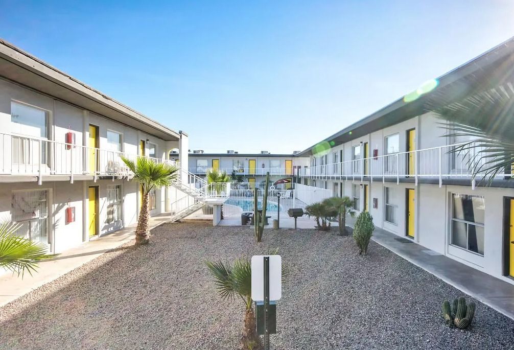 The Retro Apartments - Image 4