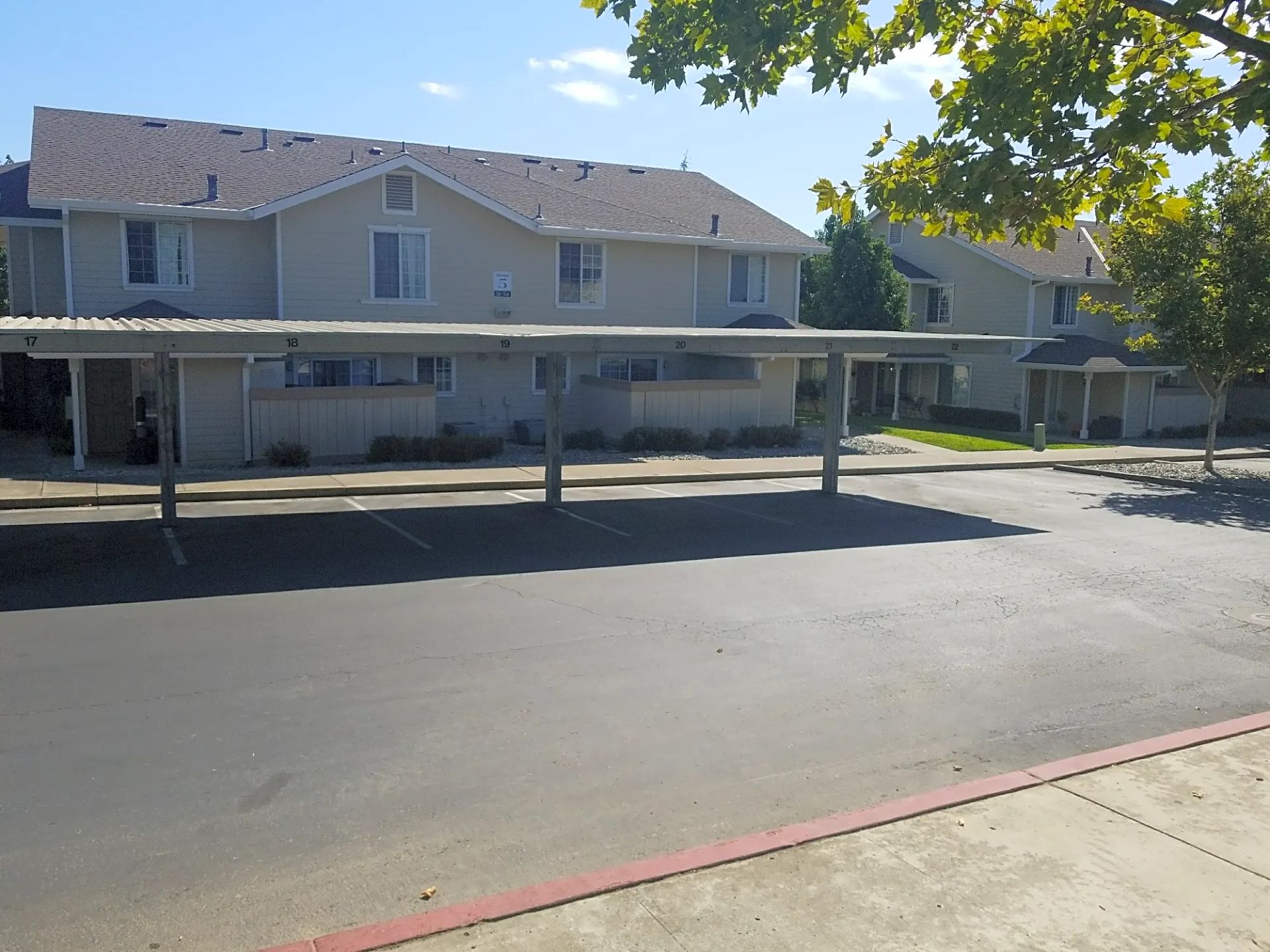Shadowbrook Apartments - Image 3