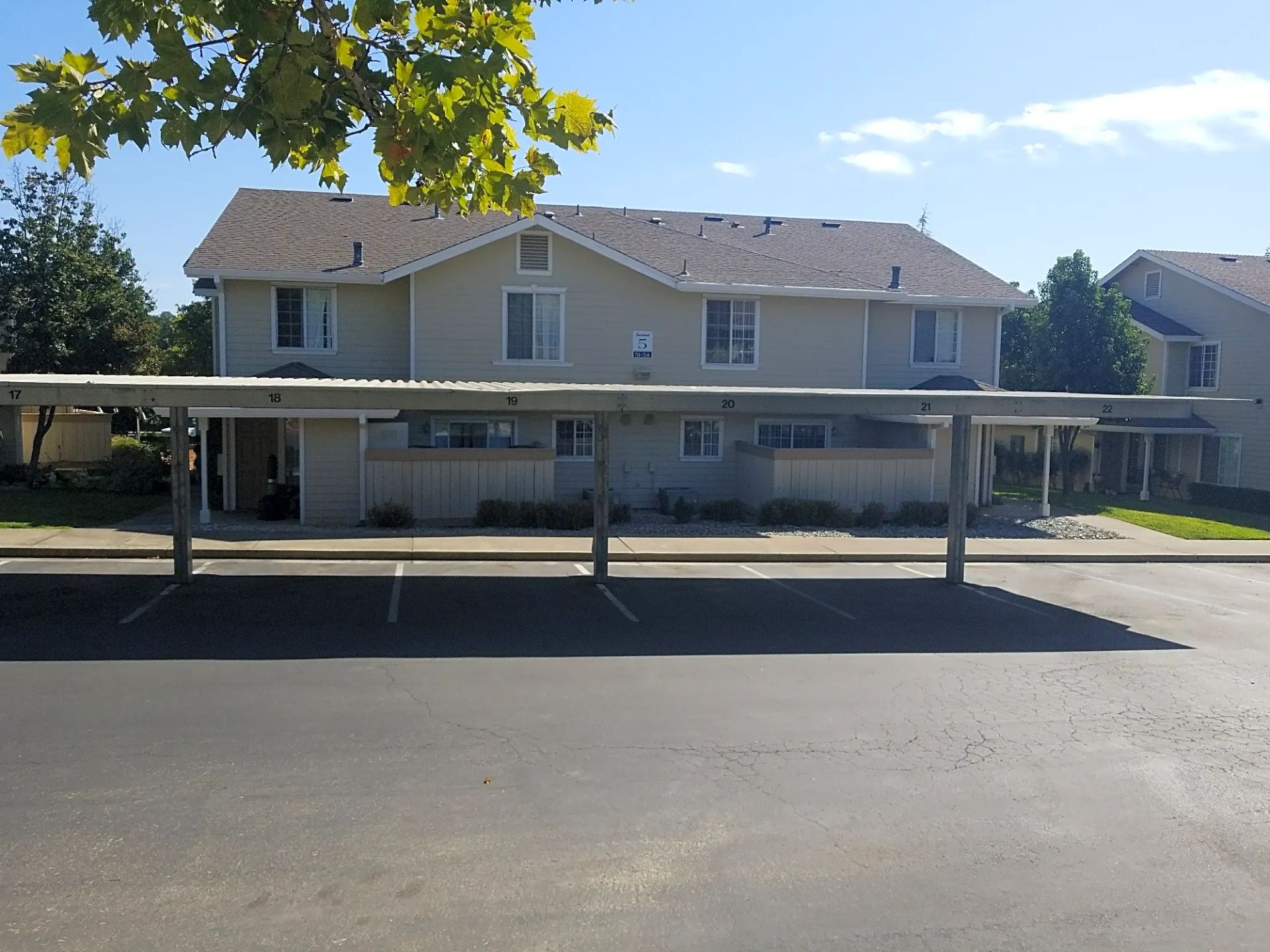 Shadowbrook Apartments - Image 4
