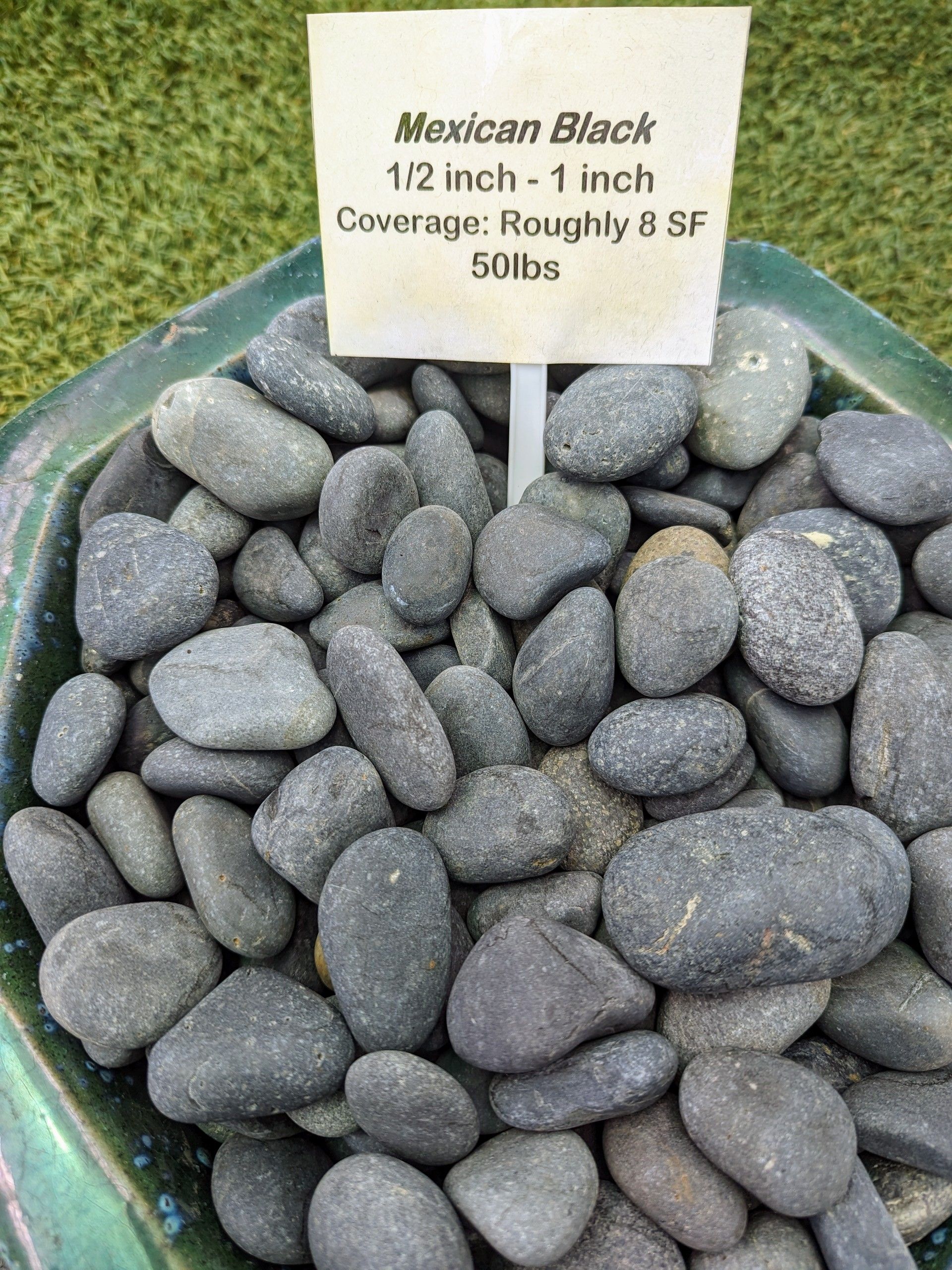 Mexican Black Aggregate — Waimanalo, HI — Big Rock Garden