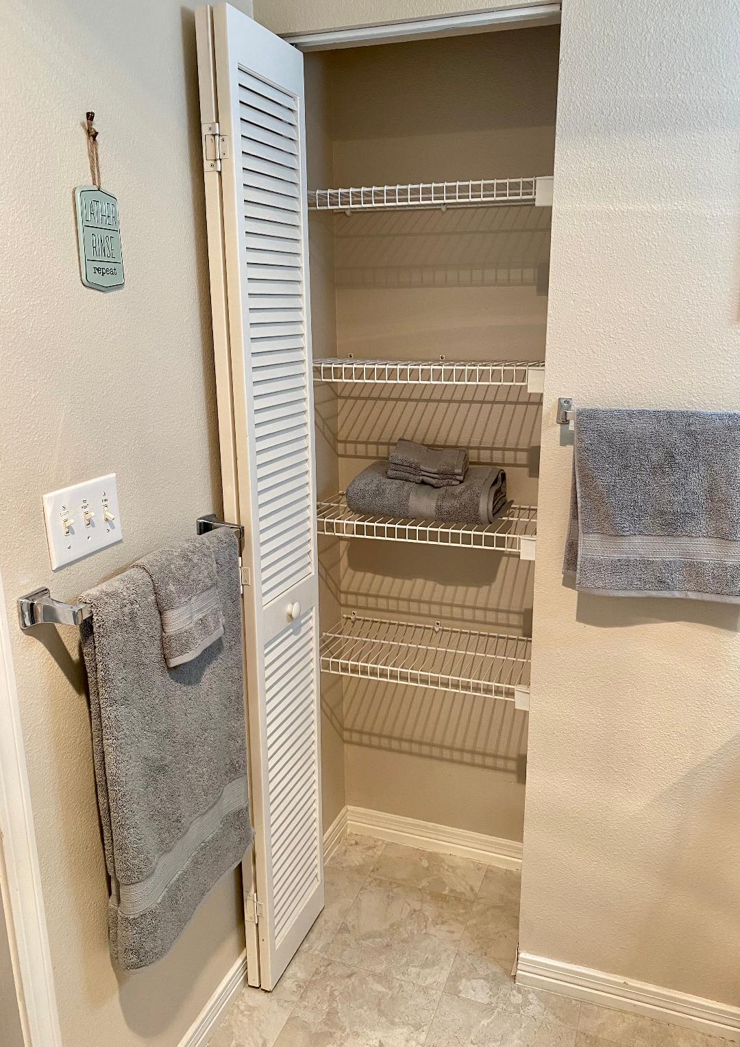 Closet 4