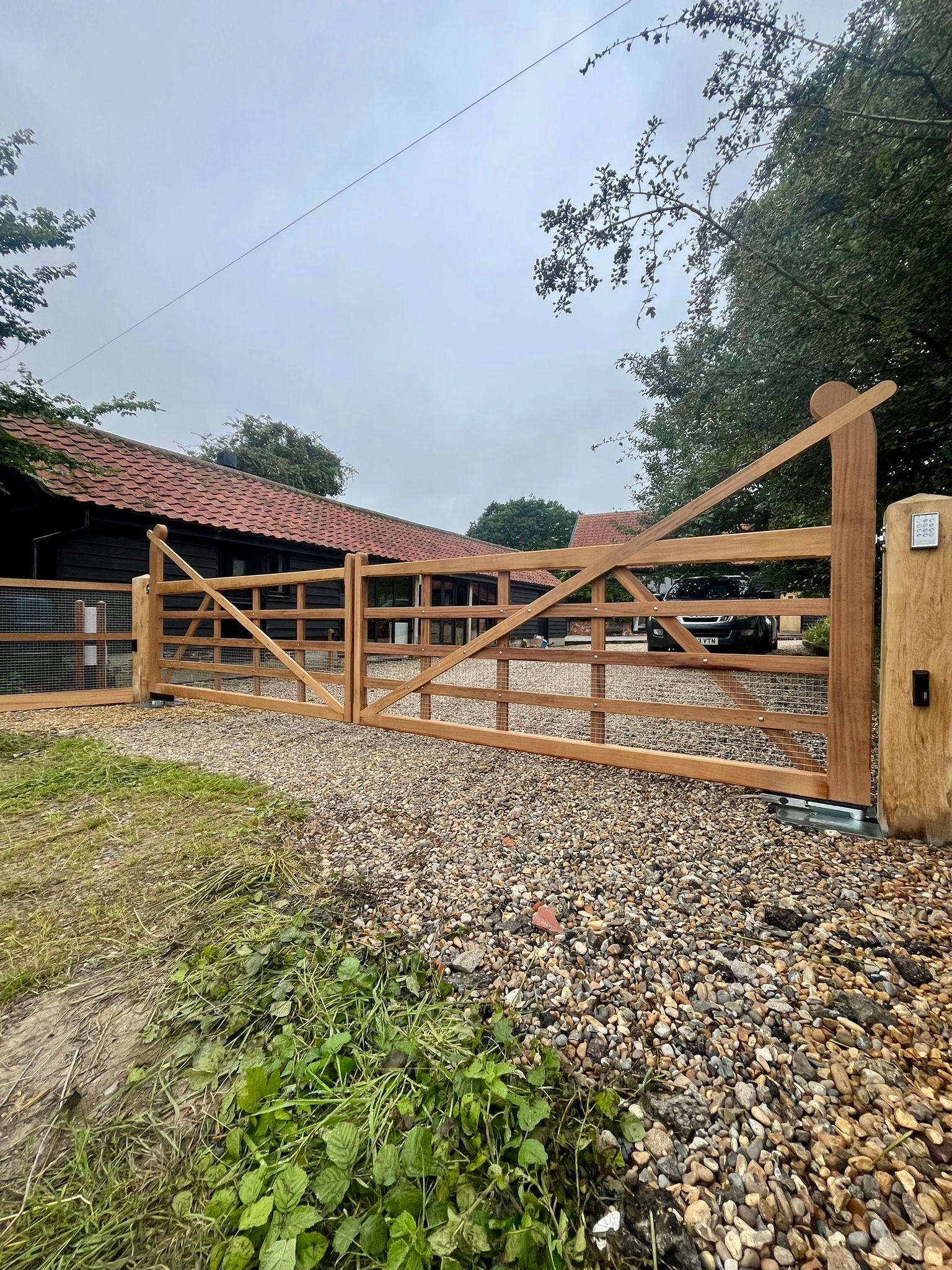 Wooden Estate Gates | Raised Helve Gate Range
