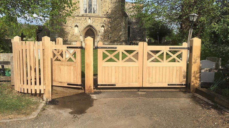 Exploring the Benefits and Beauty of Wooden Driveway Gates