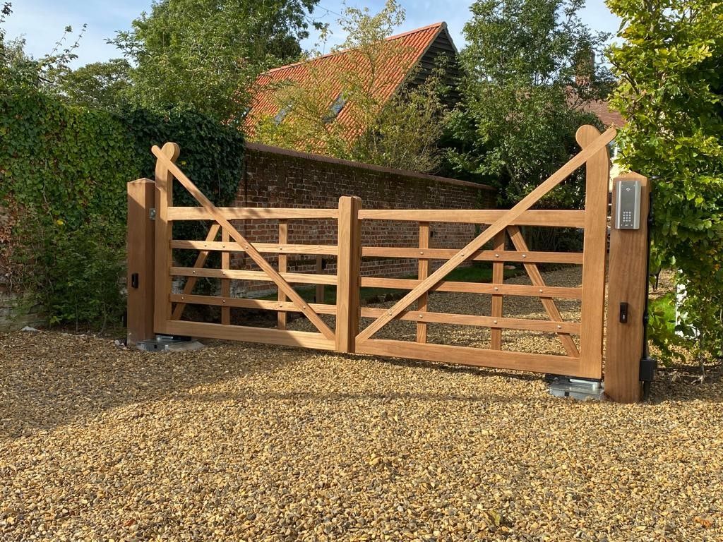 Raised Helve gate range