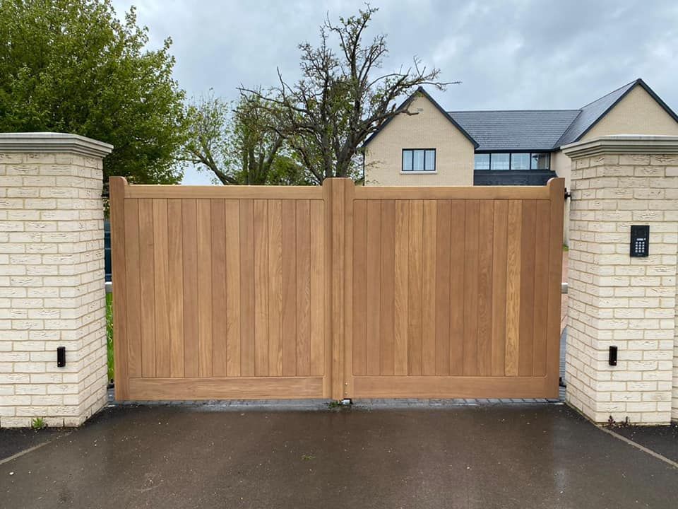 Hadleigh Gates 13