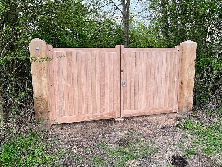 Hadleigh Gates 5