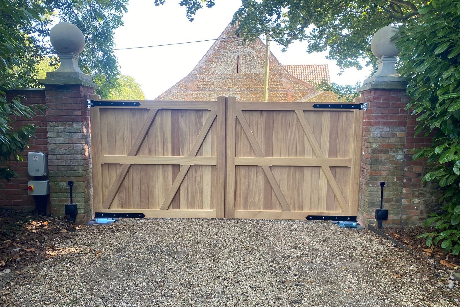 Hadleigh Gates 9