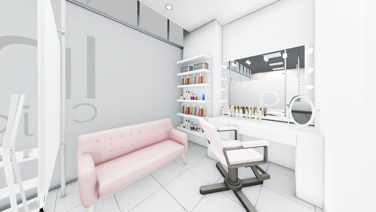 Una habitación blanca con un sofá, una silla, un escritorio y un espejo de color rosa.