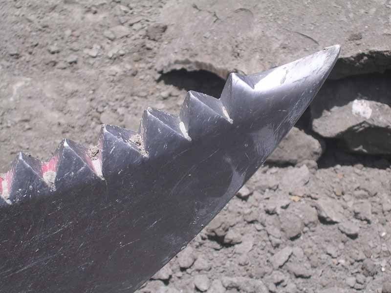 Digger knife close up