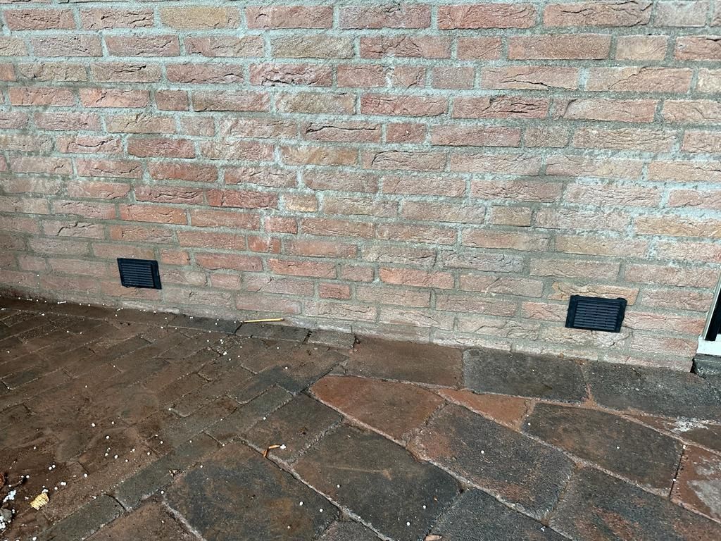 Kruipruimte ventilatie aangebracht woning