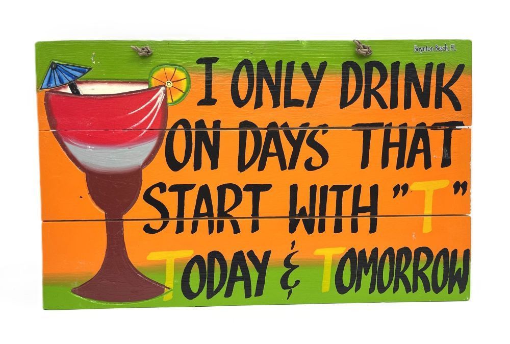 Days w/T Slat Wood Pallet Sign