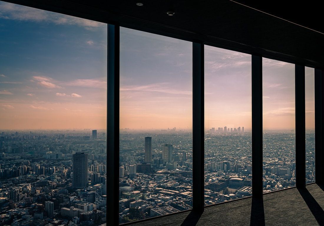 Foocie city view through clean glass
