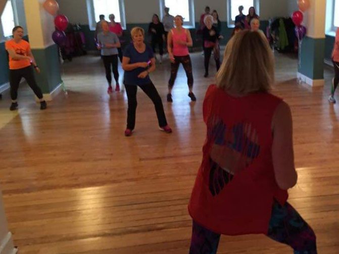 Click here to book an AinyFit DanceFIT class! How dancing can improve your mental health and overall feeling of wellbeing