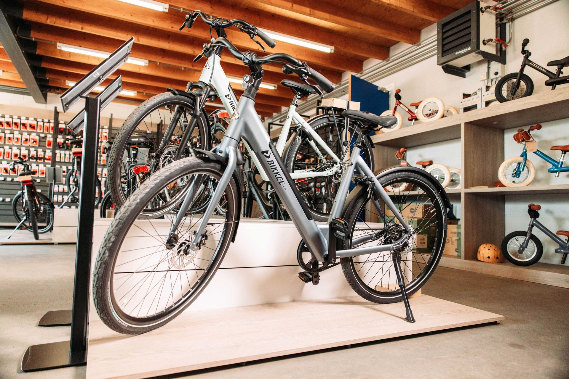 Store24 Bikkel fiets in showroom