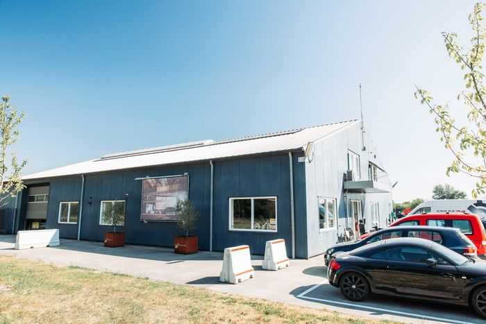 Store24 kom langs of neem contact op
