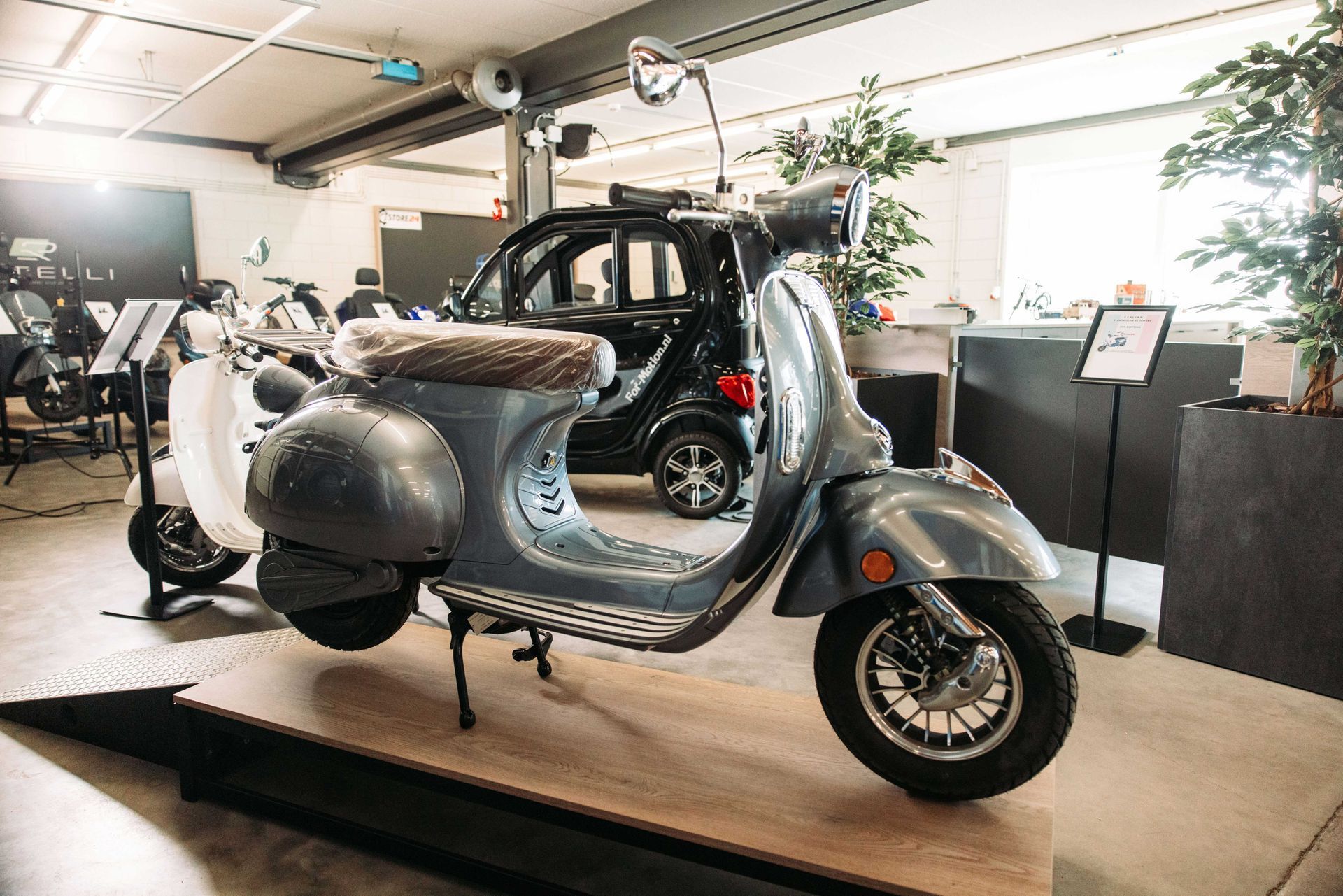 Store24 Scooters Etalian Retro 45 scooter kopen