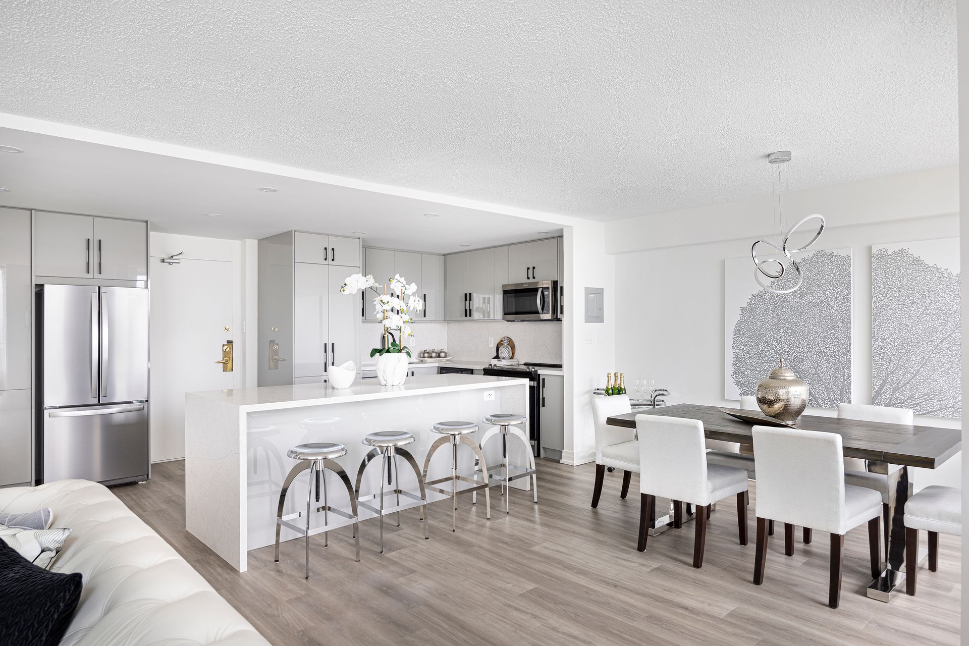 Suites | Newly Renovated