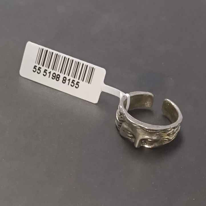 Anillo de plata con etiqueta cola de ratón