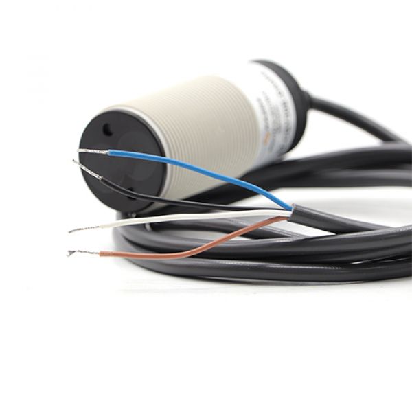 Sensor Fotoelétrico Nazda NZ-CGY30E-D50PC 30mm² Distância Sensora 50cm Difuso PNP NO+NC