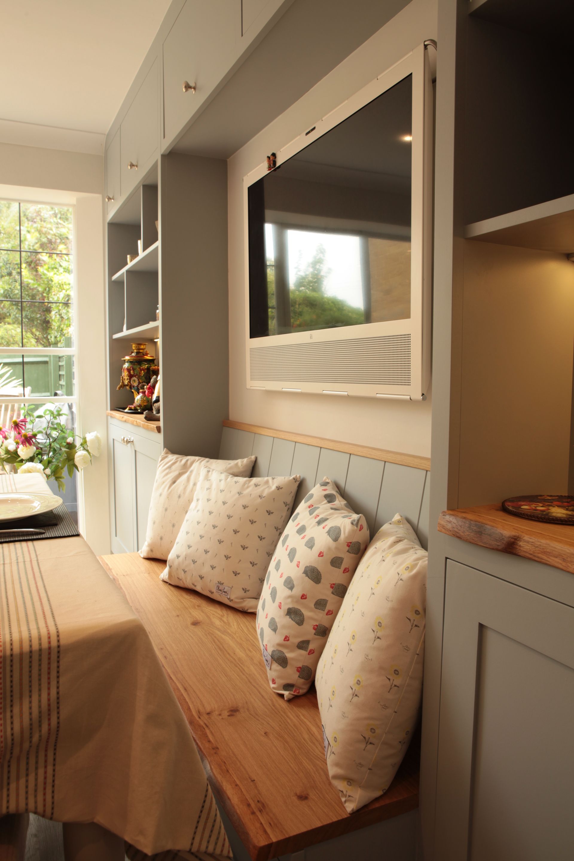 Bespoke Media Units