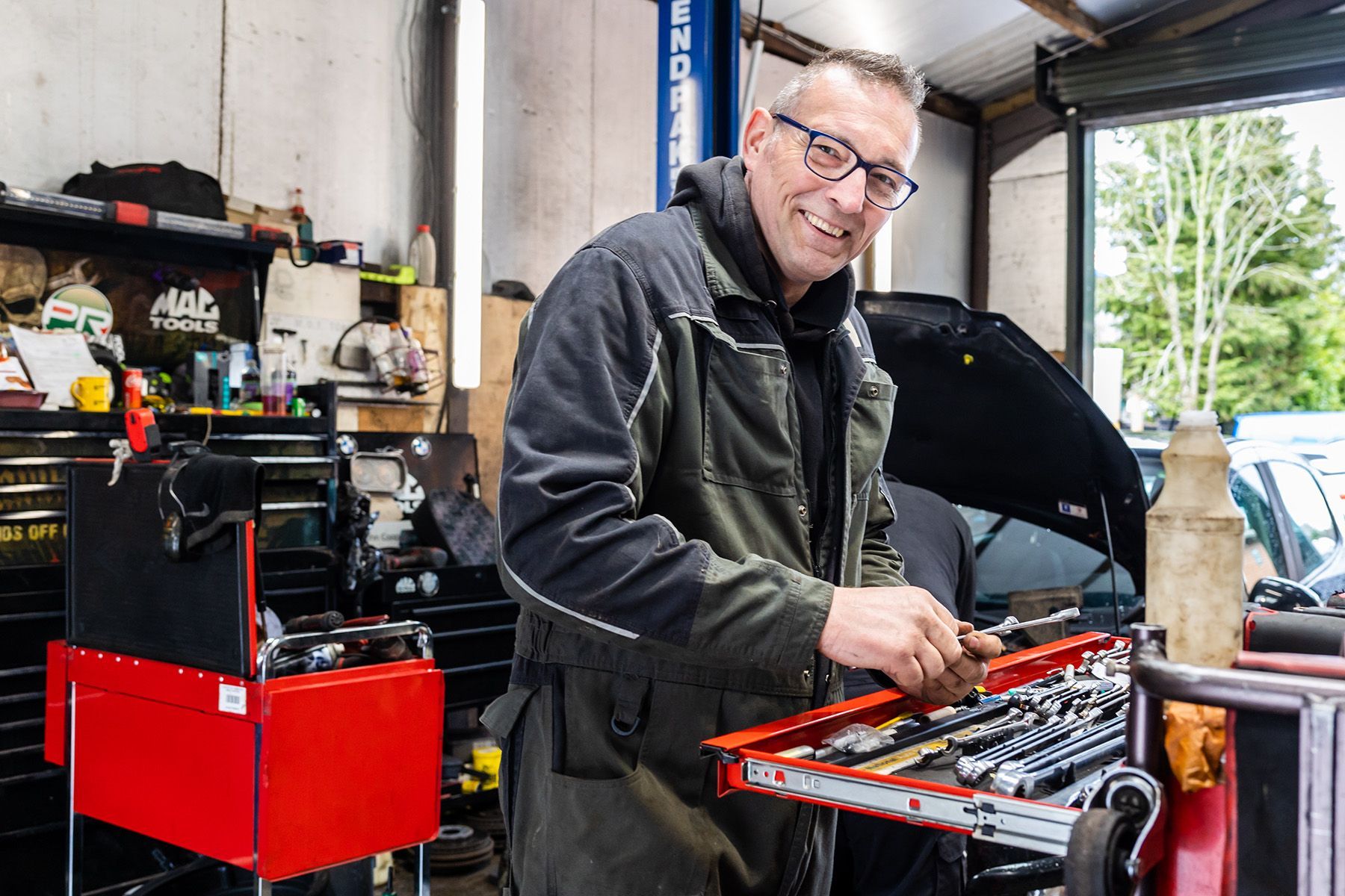 Corporate photography Berkshire mechanic with tools
