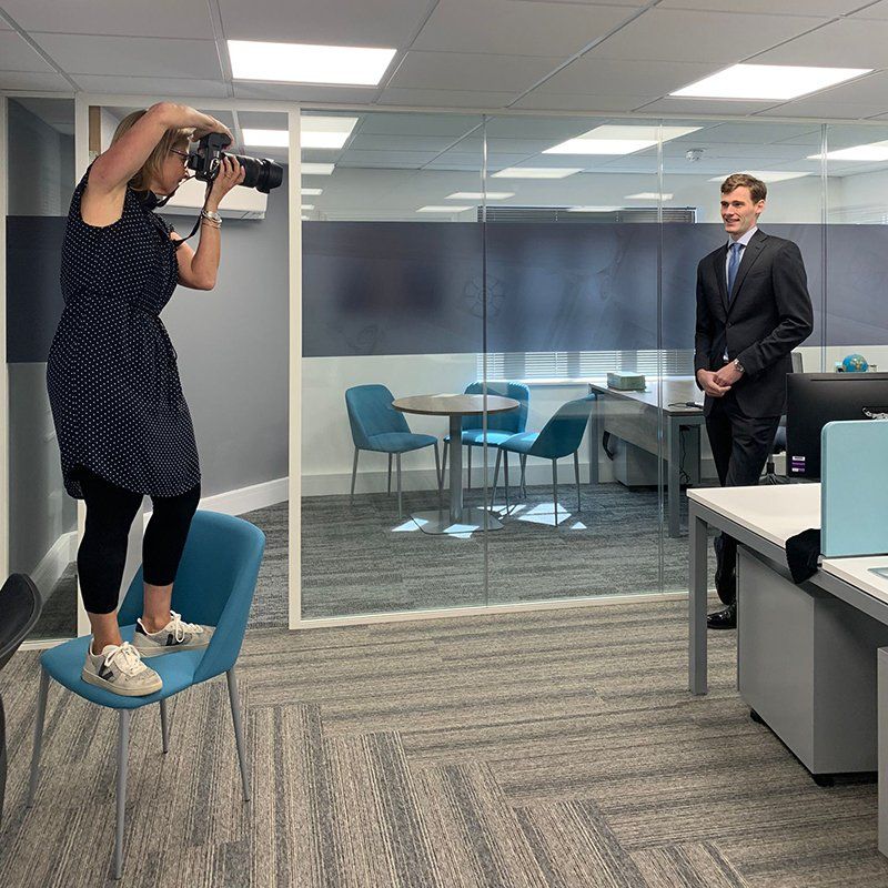 professional photographer reading science experiment