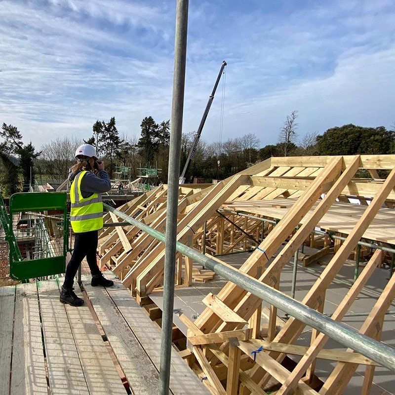 professional photographer reading scaffolding