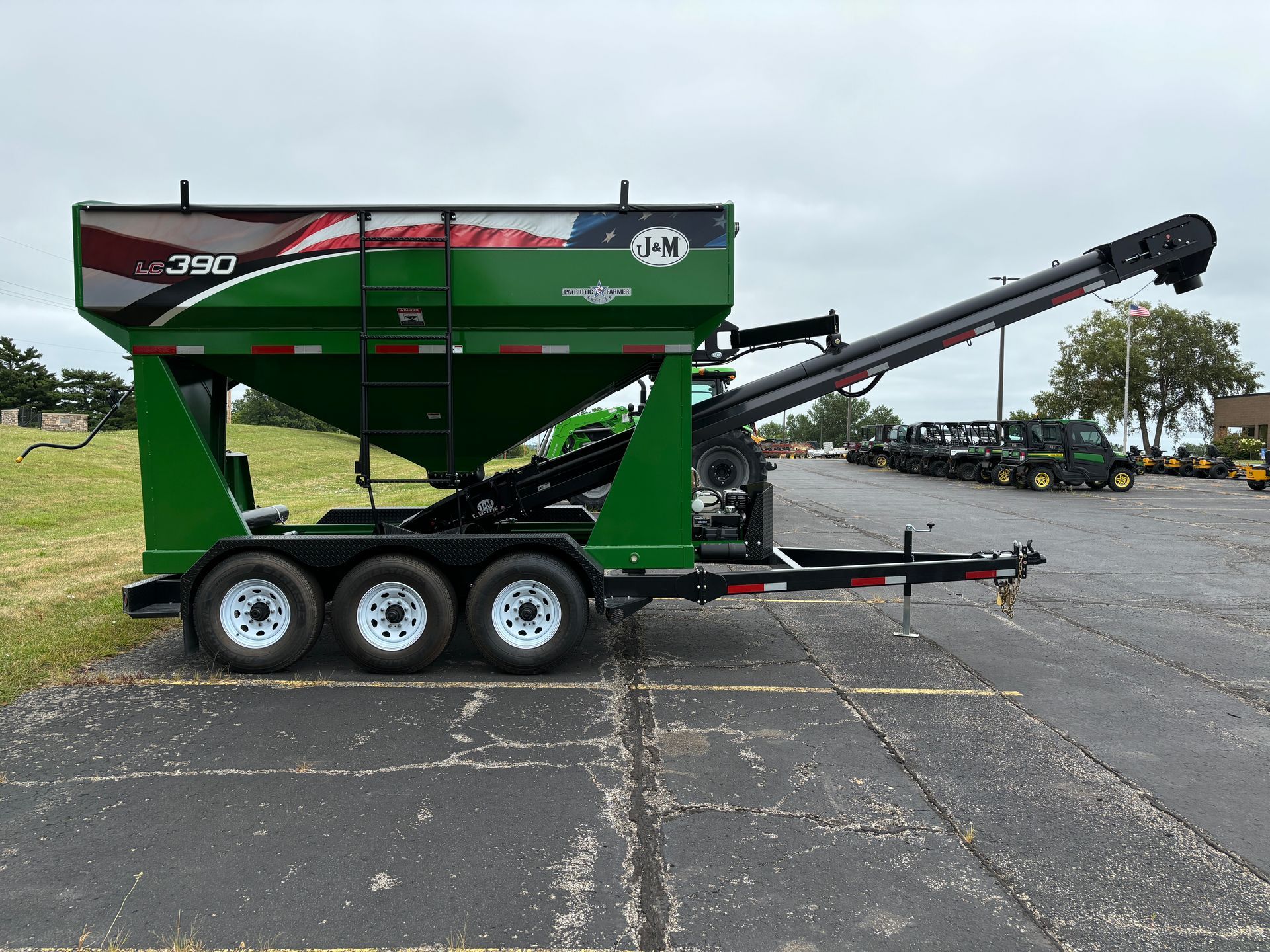 2024 J&M LC390 SpeedTender Seed Transport