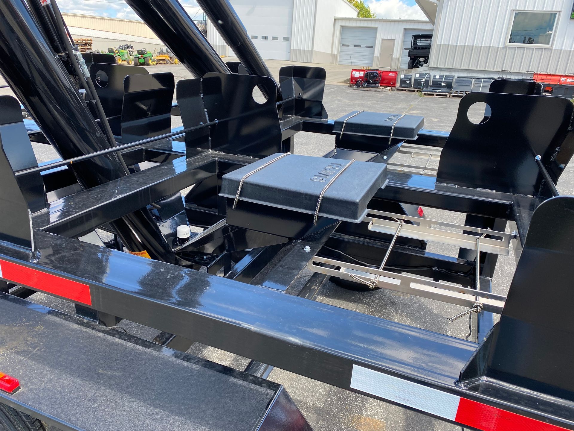 2023 Travis Seed Cart HSC4000B Seed Cart