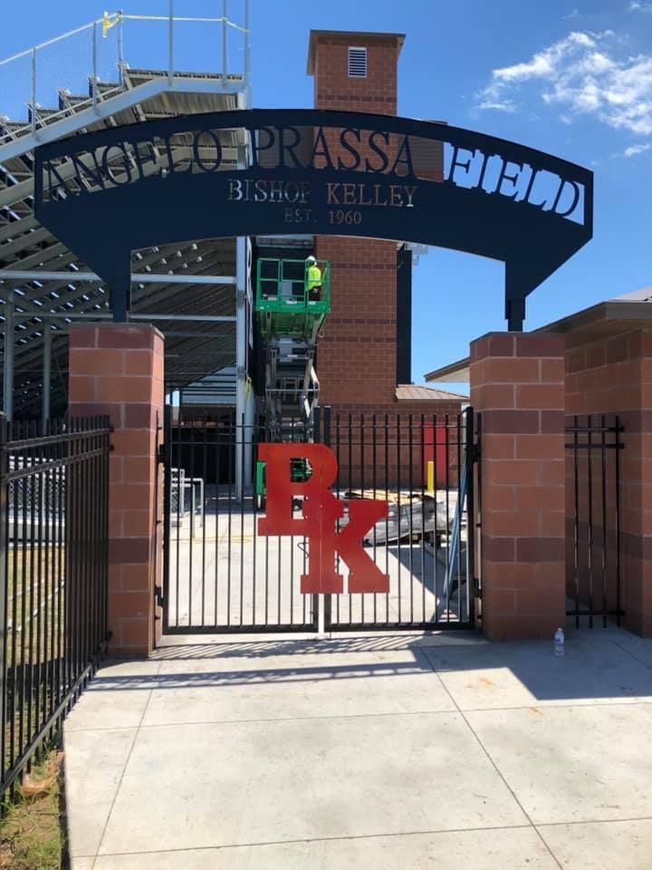 A fence with a large letter k on it