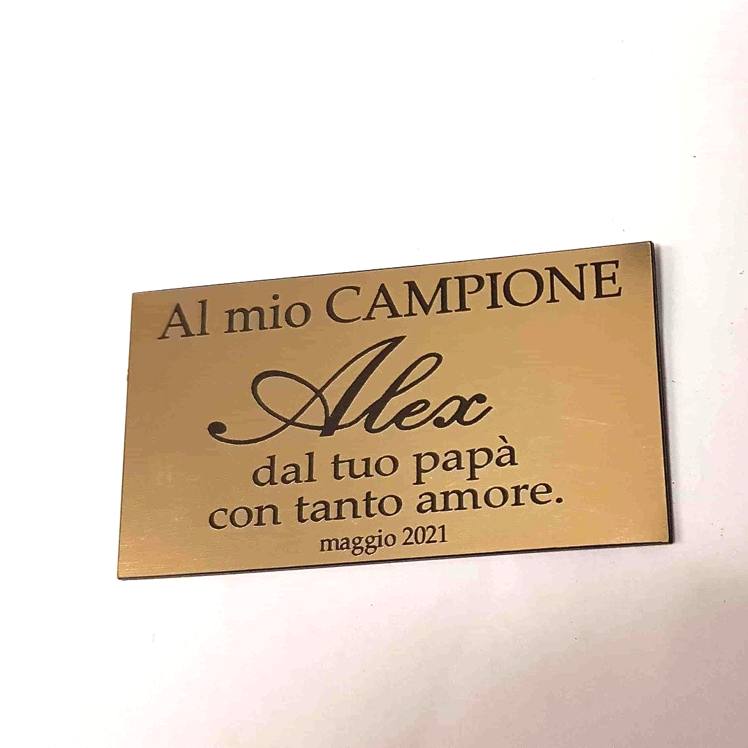 Targhetta in metallaser color oro incisa - Incisoria Plasko rimini