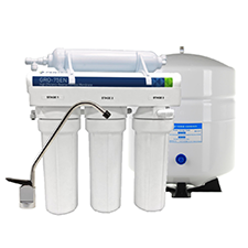 Reverse osmosis water filtration system with storage tank.