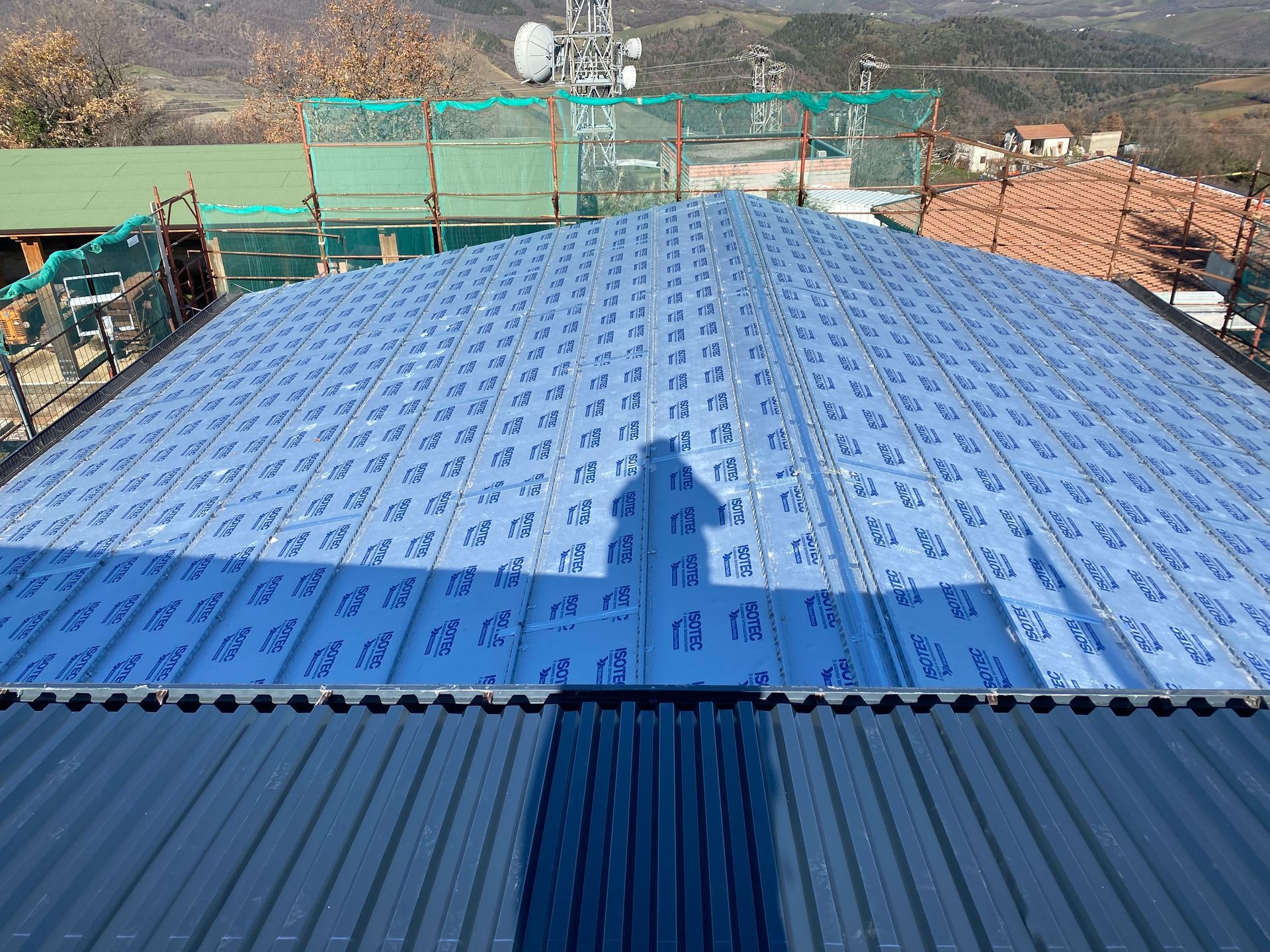 coperture metalliche coibentate  e ventilate