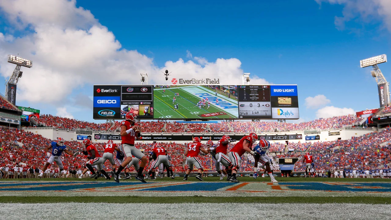 World’s Largest Outdoor Cocktail Party world record in Jacksonville