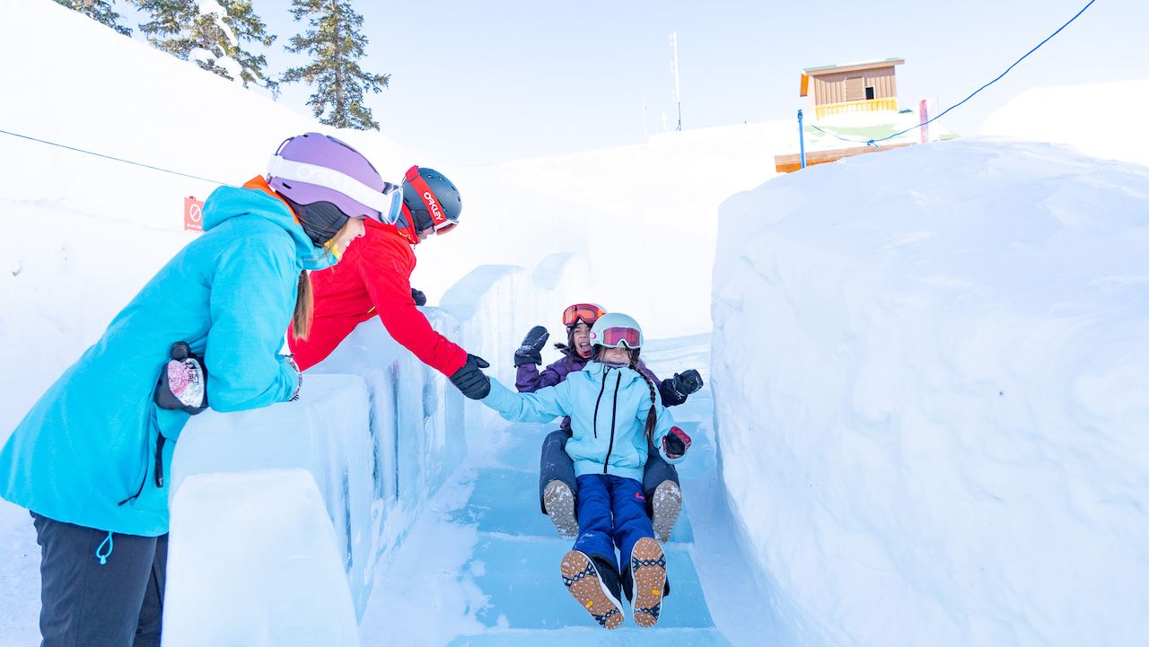 World's Largest Mountaintop Snow Fort world record in Keystone Resort