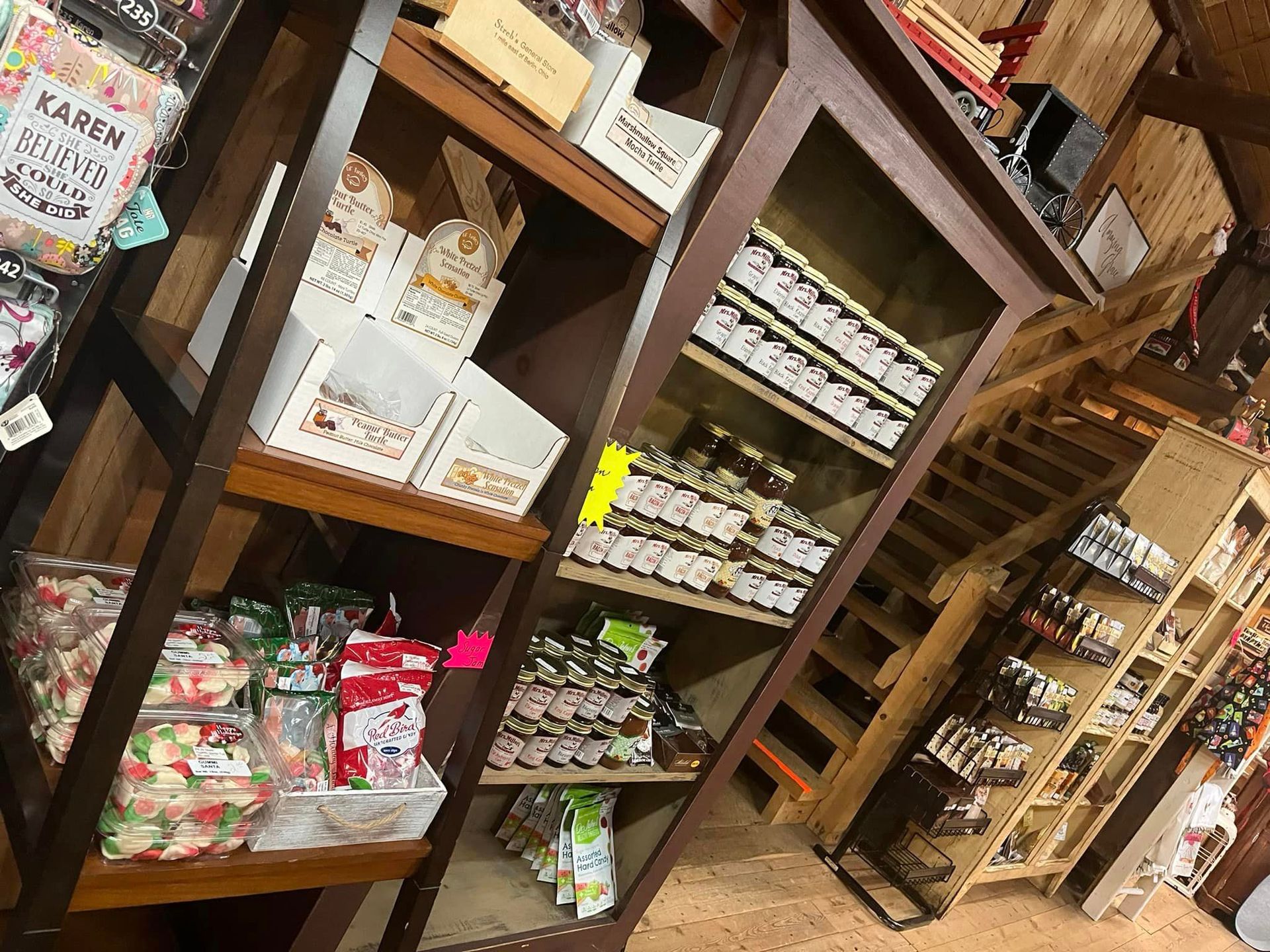 World’s Largest Amish Shopping Mall world record in Millersburg, Ohio