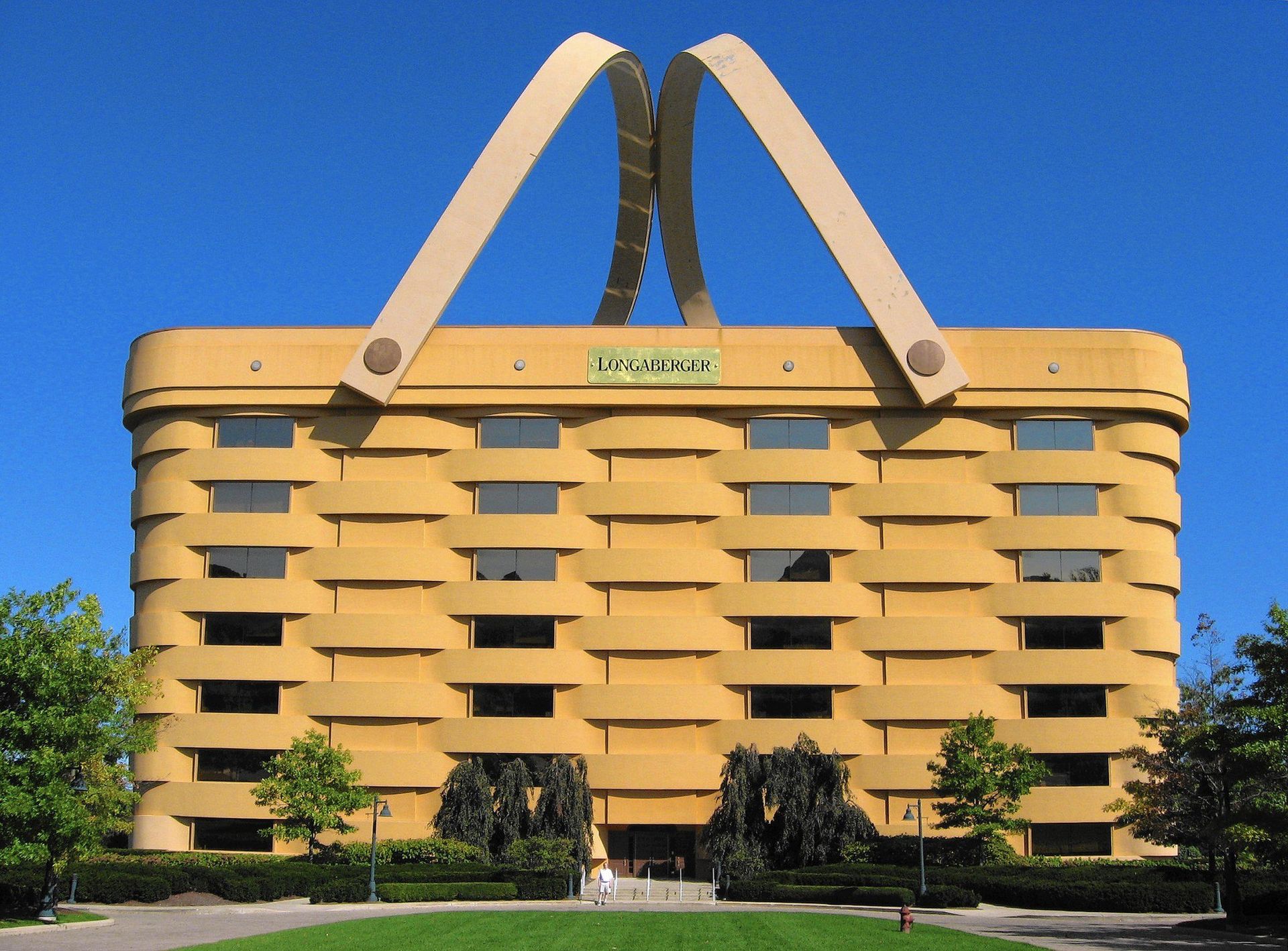World s Largest Basket Building World Record In Newark Ohio world-s-largest-basket-building-world-record-in-newark-ohio